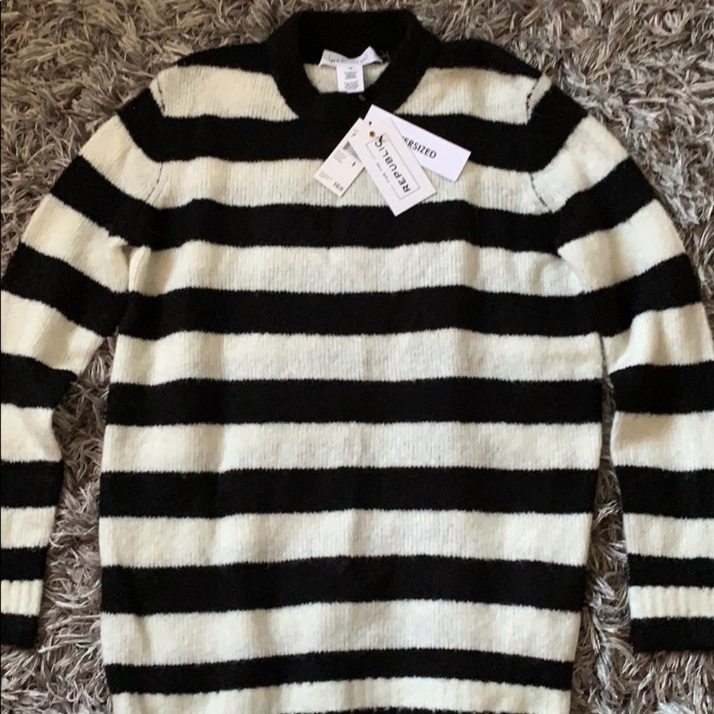 Black and white stripe sweater